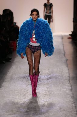 Jeremy Scott gösteri