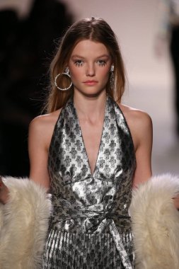 Jeremy Scott gösteri