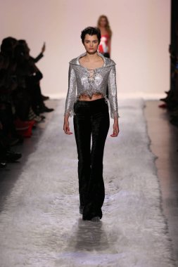 Jeremy Scott gösteri