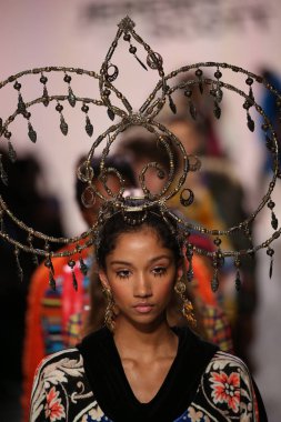 Jeremy Scott gösteri