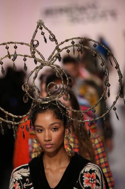 Jeremy Scott gösteri