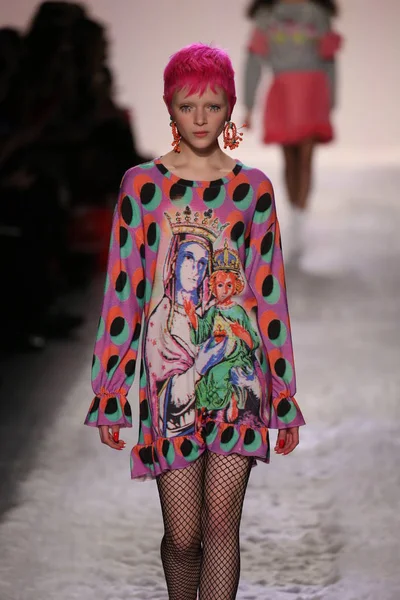 Jeremy Scott show — Stock Photo, Image