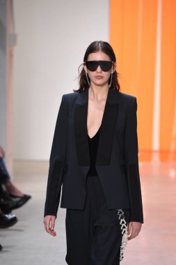 Dion Lee koleksiyonu 