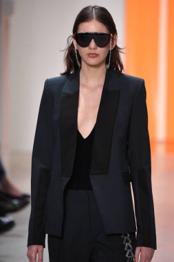 Dion Lee koleksiyonu 