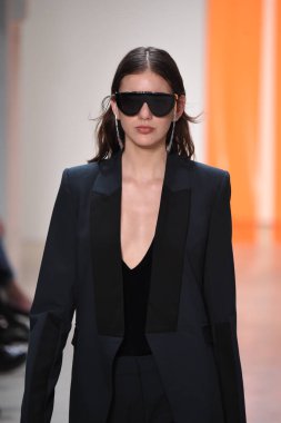 Dion Lee koleksiyonu 