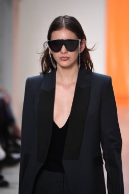 Dion Lee koleksiyonu 