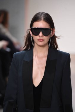 Dion Lee koleksiyonu 