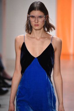 Dion Lee koleksiyonu 