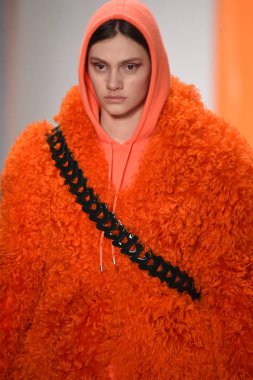 Dion Lee koleksiyonu 