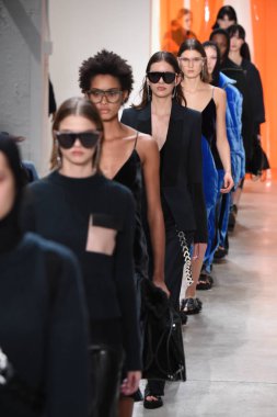Dion Lee koleksiyonu 