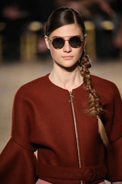  Christian Siriano koleksiyonu 