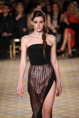  Christian Siriano koleksiyonu 