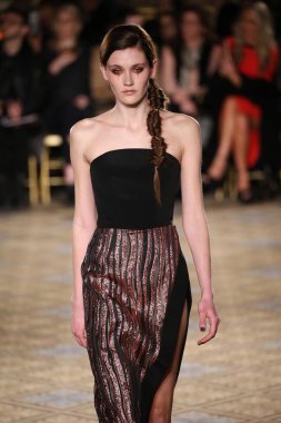  Christian Siriano koleksiyonu 