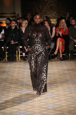  Christian Siriano koleksiyonu 