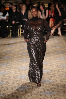  Christian Siriano koleksiyonu 