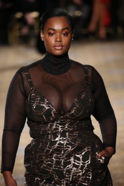  Christian Siriano koleksiyonu 