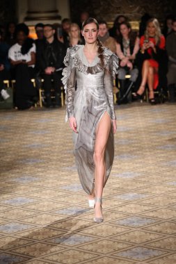 Christian Siriano koleksiyonu 