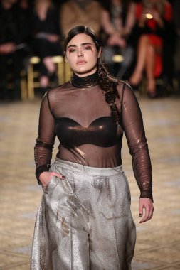 Christian Siriano koleksiyonu 