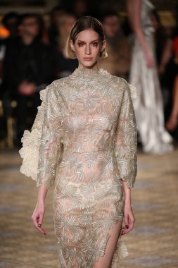 Christian Siriano koleksiyonu 