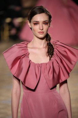 Christian Siriano koleksiyonu 