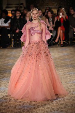 Christian Siriano koleksiyonu 