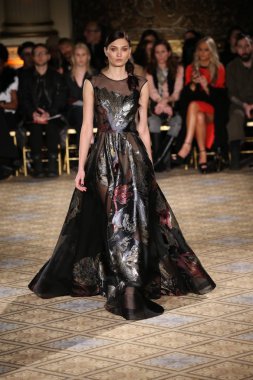 Christian Siriano koleksiyonu 