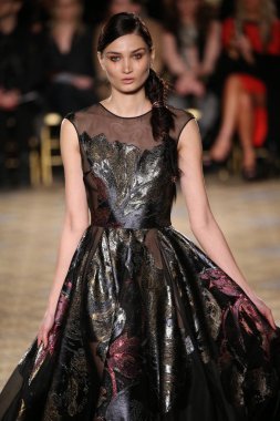 Christian Siriano koleksiyonu 