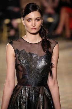 Christian Siriano koleksiyonu 