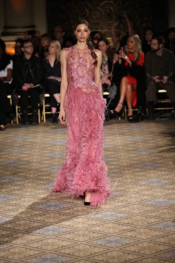 Christian Siriano koleksiyonu 