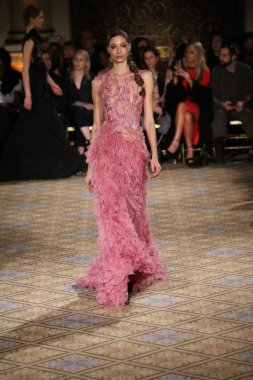 Christian Siriano koleksiyonu 