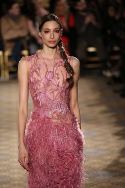 Christian Siriano koleksiyonu 