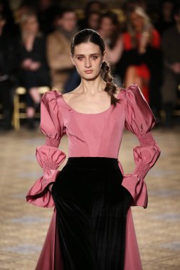 Christian Siriano koleksiyonu 