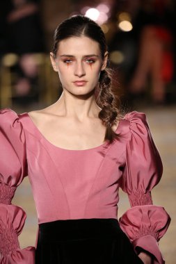 Christian Siriano koleksiyonu 