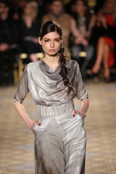 Christian Siriano koleksiyonu 