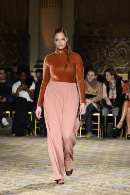 Christian Siriano koleksiyonu 