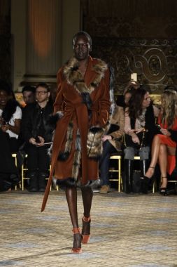 Christian Siriano koleksiyonu 