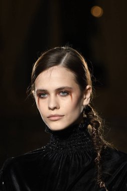  Christian Siriano koleksiyonu