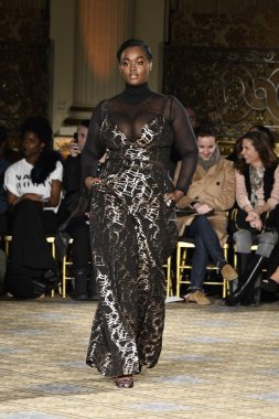  Christian Siriano koleksiyonu