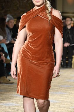 Christian Siriano koleksiyonu