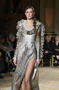 Christian Siriano koleksiyonu