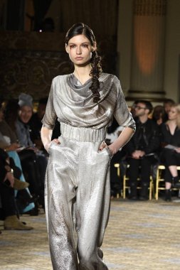 Christian Siriano koleksiyonu