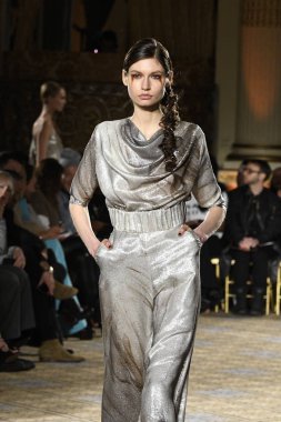 Christian Siriano koleksiyonu