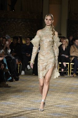 Christian Siriano koleksiyonu