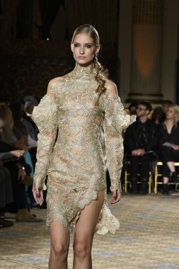 Christian Siriano koleksiyonu