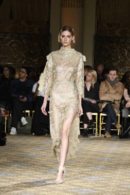 Christian Siriano koleksiyonu