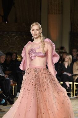 Christian Siriano koleksiyonu