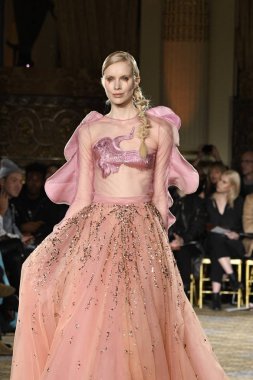 Christian Siriano koleksiyonu