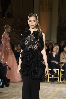 Christian Siriano koleksiyonu