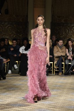 Christian Siriano koleksiyonu