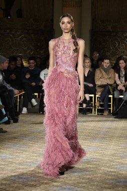 Christian Siriano koleksiyonu